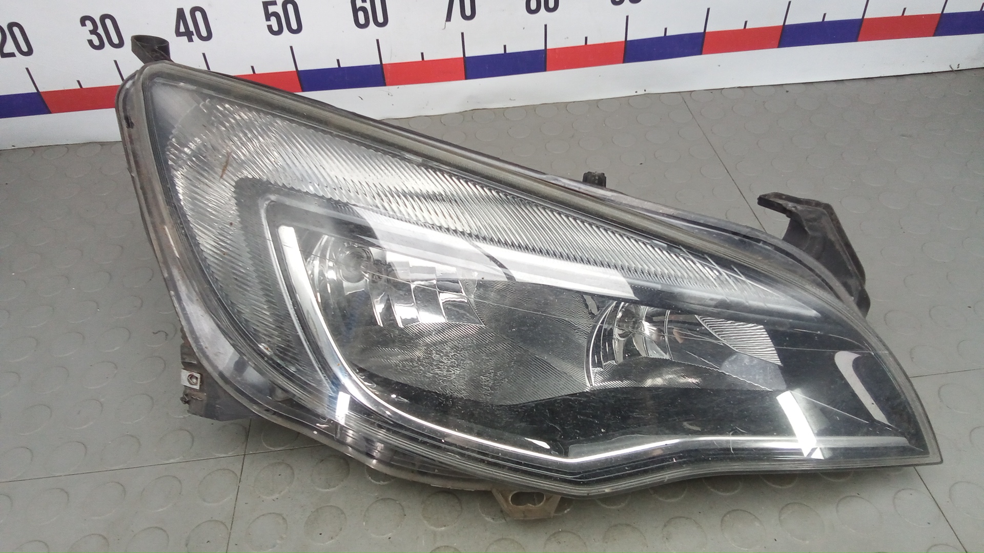Фара правая Opel Astra J