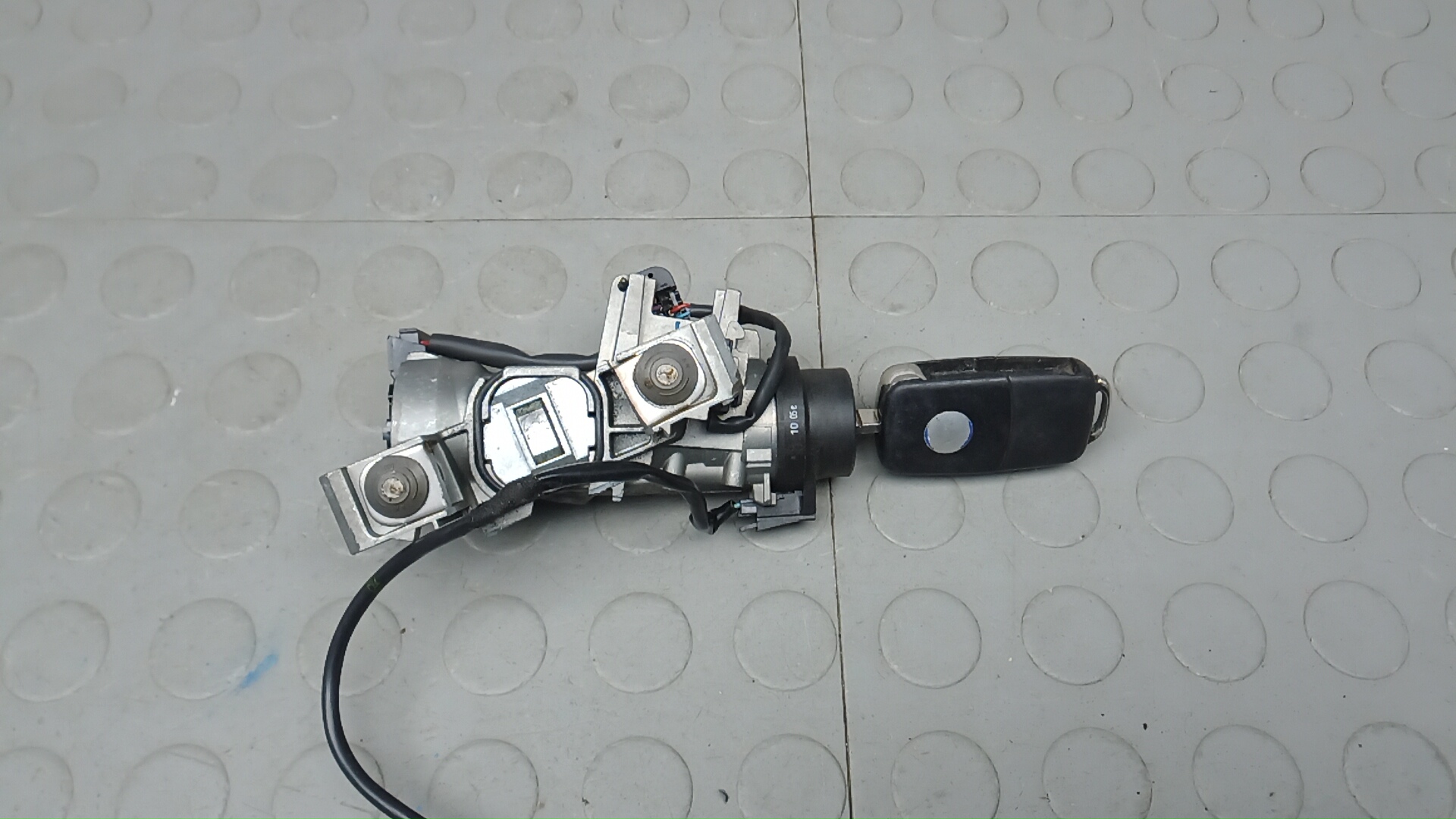 Замок зажигания Volkswagen Golf 5