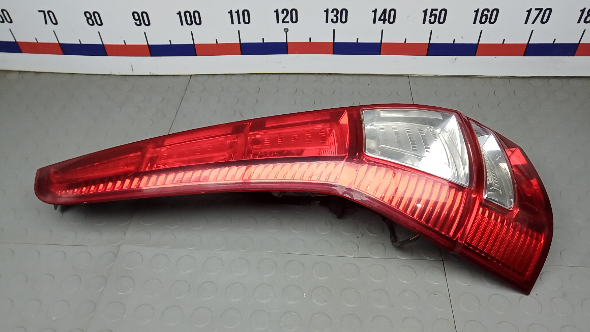 Фонарь задний левый Honda CR-V 3