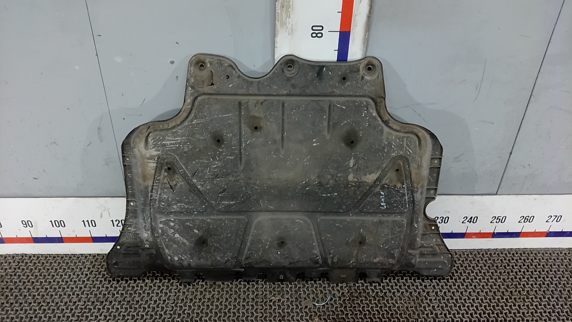 Защита двигателя нижняя (поддона) Volkswagen Passat B8