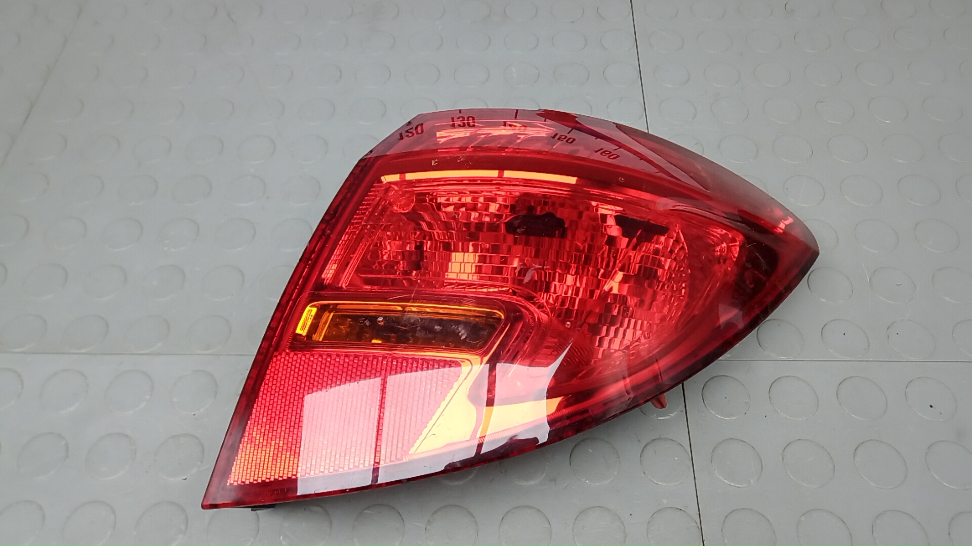 Фонарь задний правый Opel Meriva B