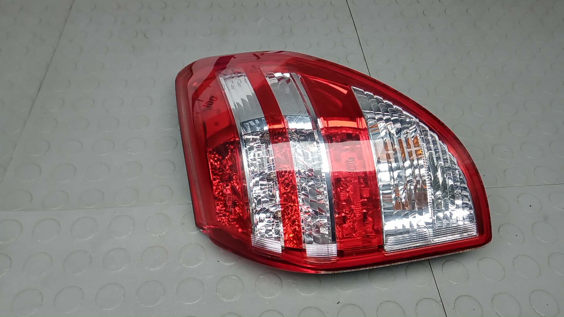 Фонарь задний правый Toyota RAV4 XA30
