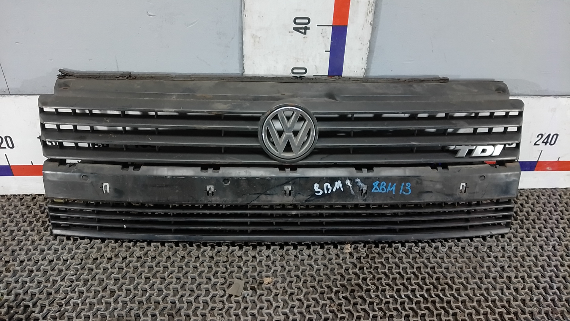 Решетка радиатора Volkswagen Transporter T4