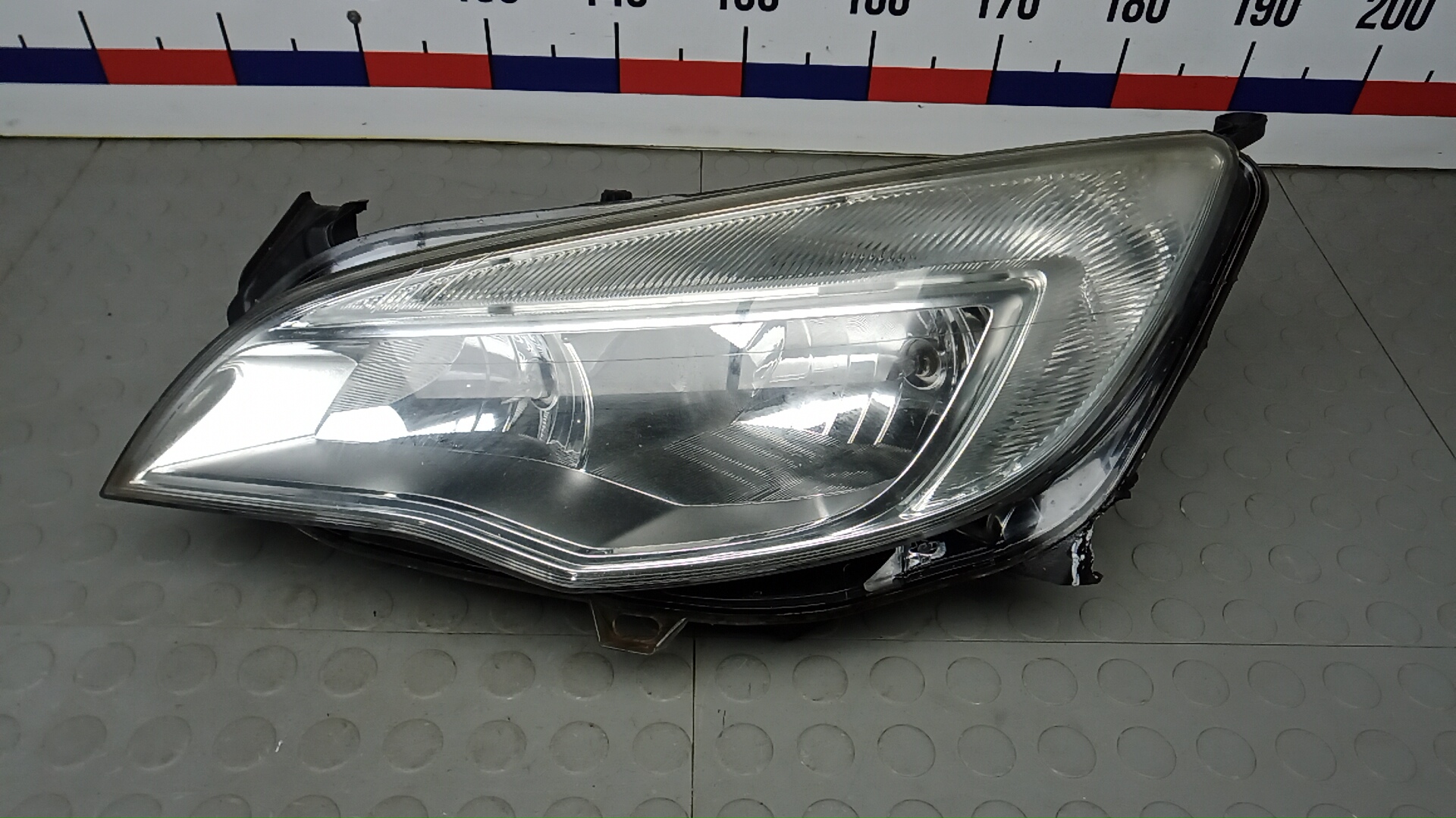 Фара левая Opel Astra J