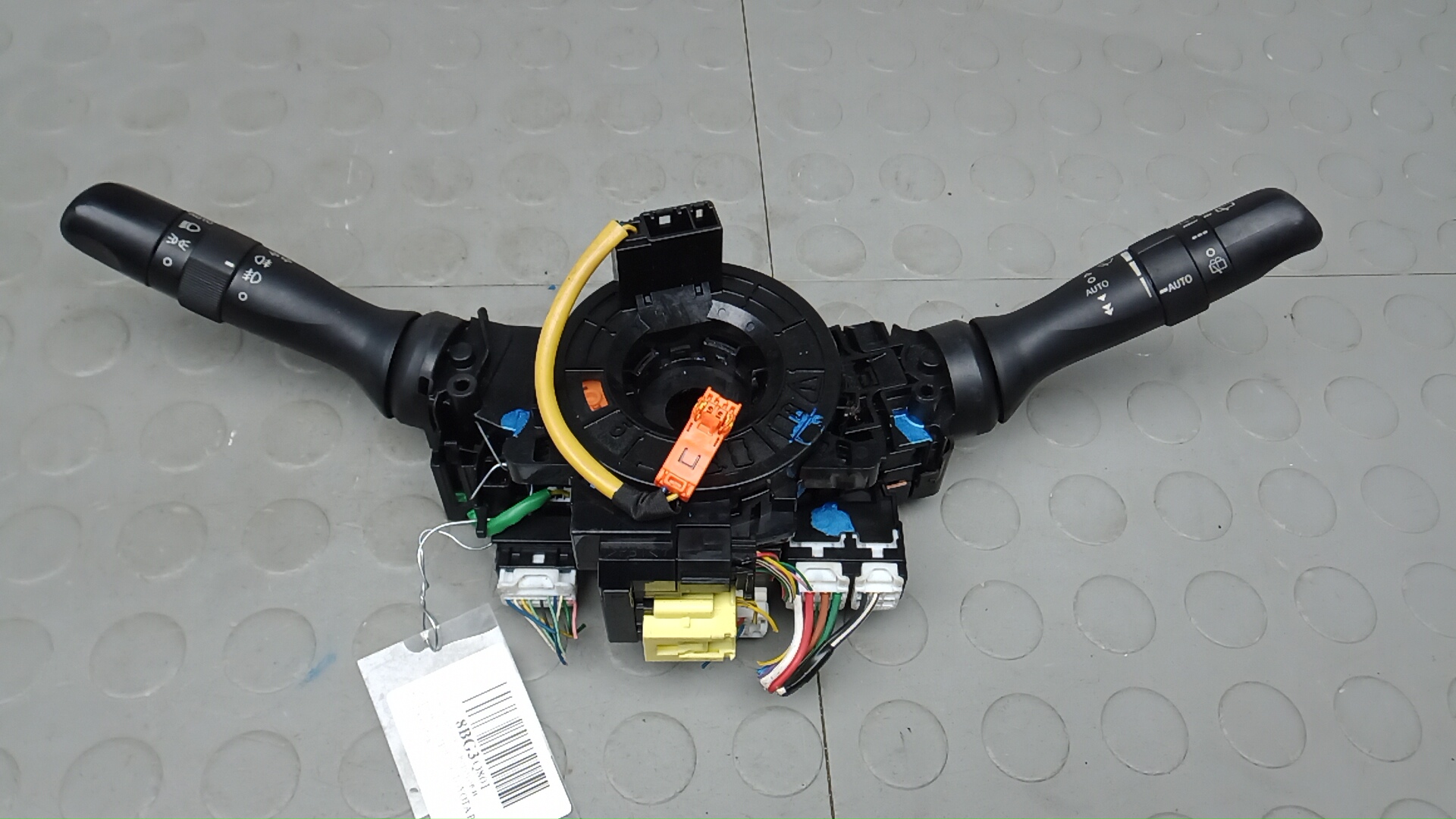 Переключатель поворотов и дворников (стрекоза) Toyota Prius XW30