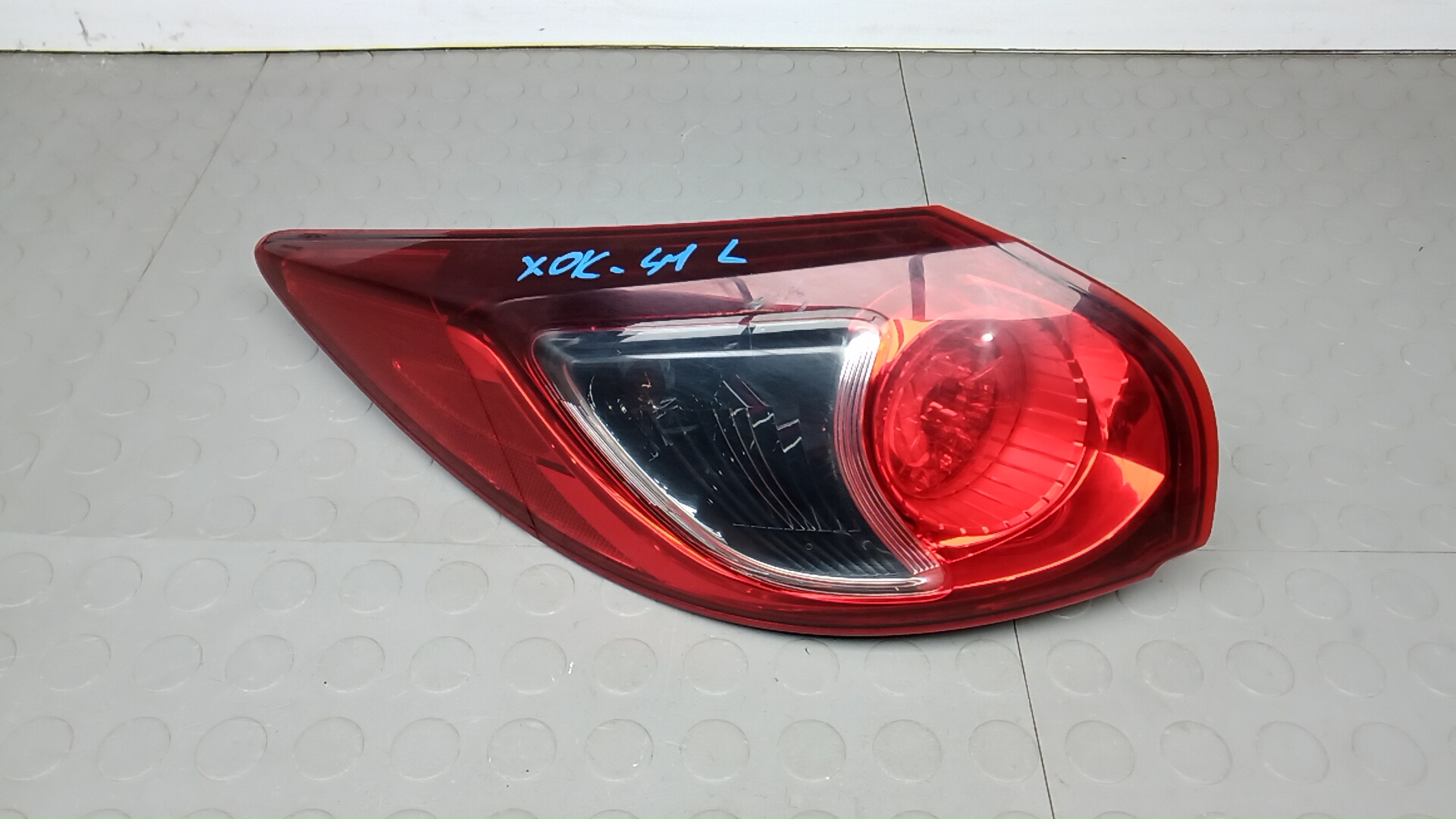 Фонарь задний левый Mazda CX-5 1