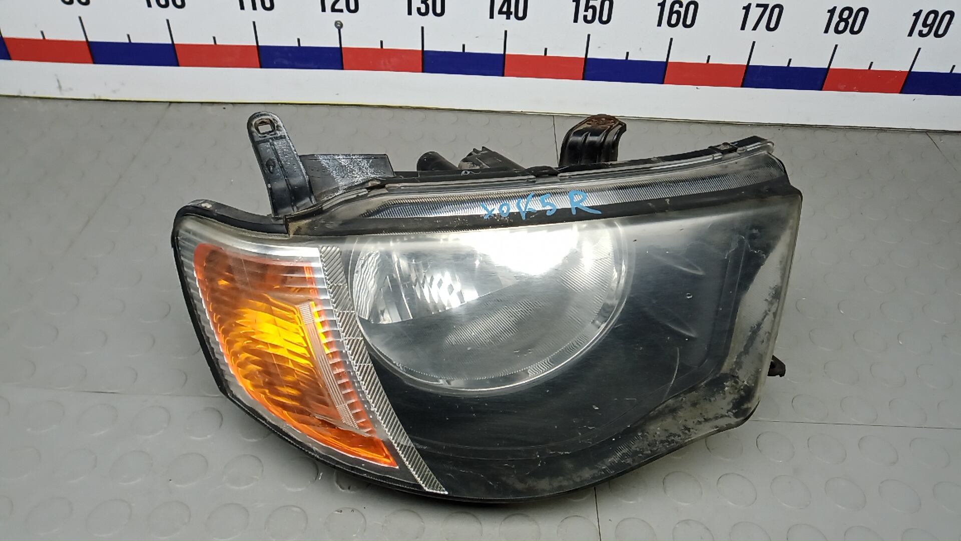 Фара правая Mitsubishi L200 K4T