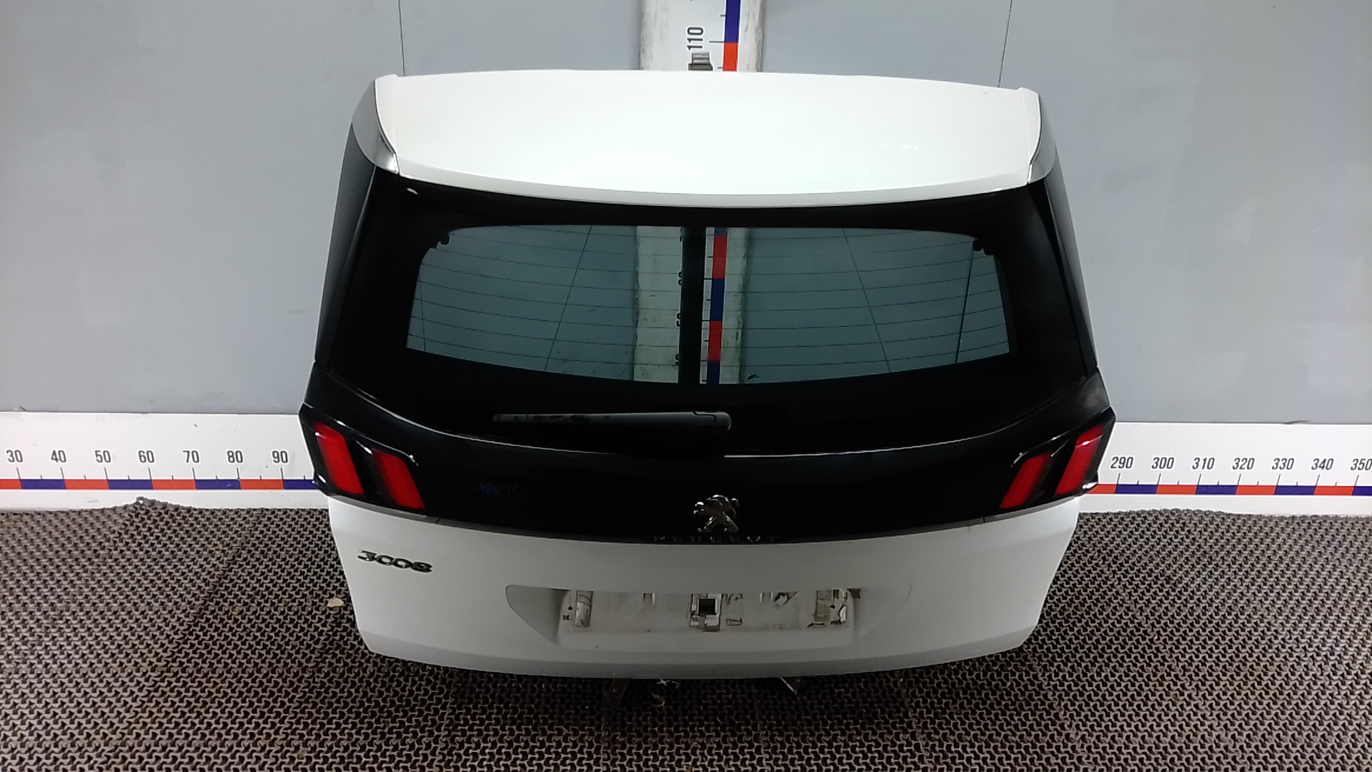 Дверь 3-5 Peugeot 3008 2