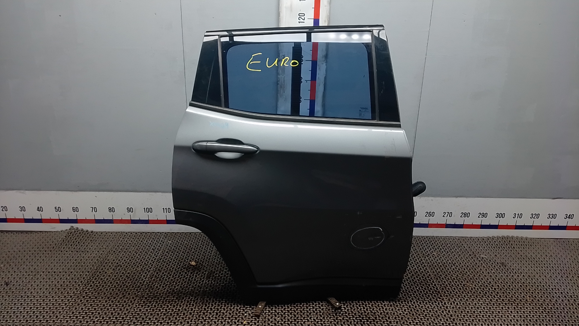 Дверь задняя правая Jeep Compass MP52