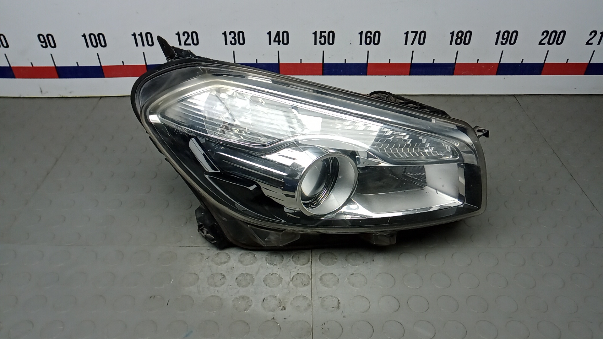 Фара правая Nissan Qashqai J10 +2