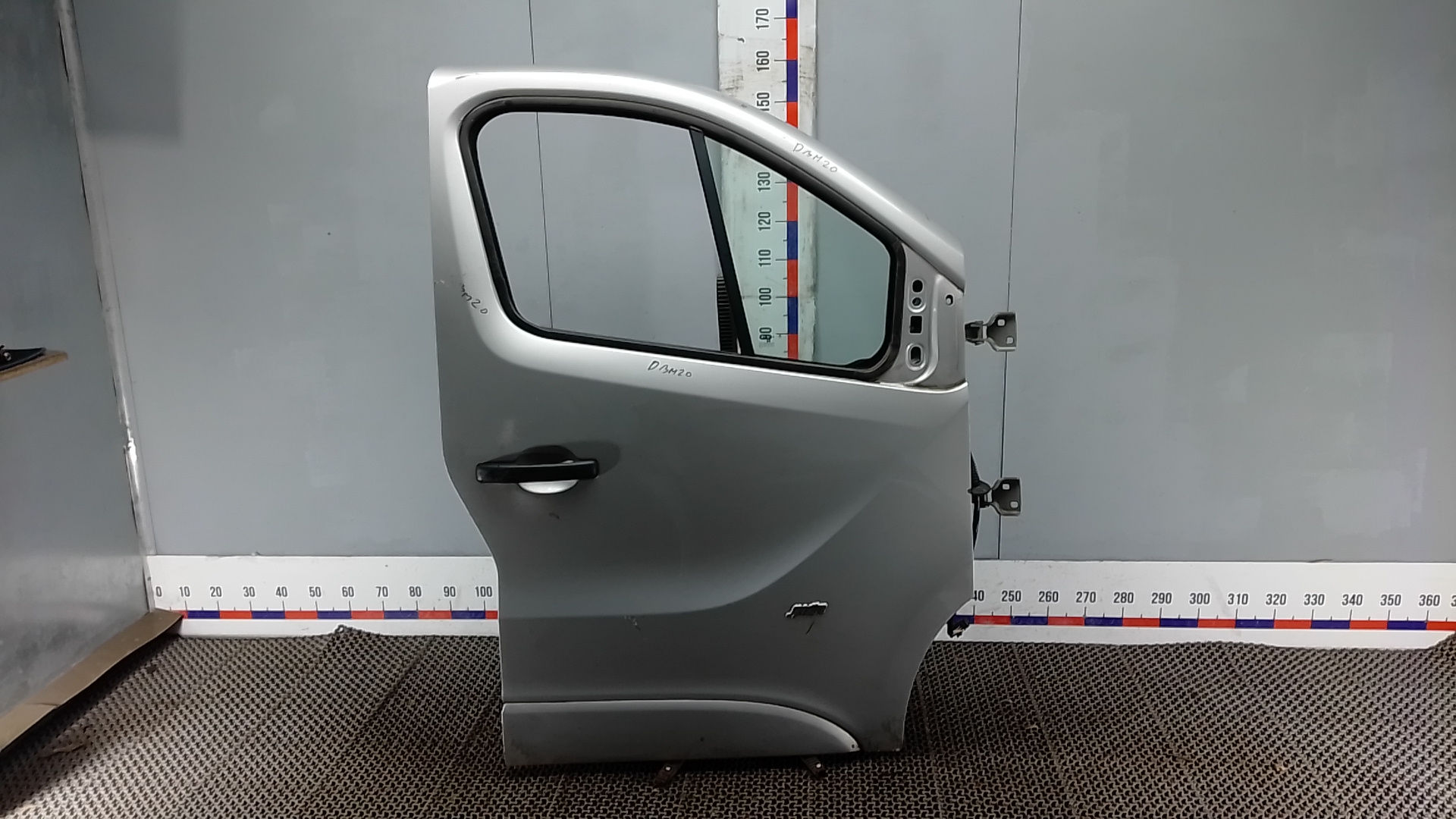 Дверь передняя правая Opel Vivaro B