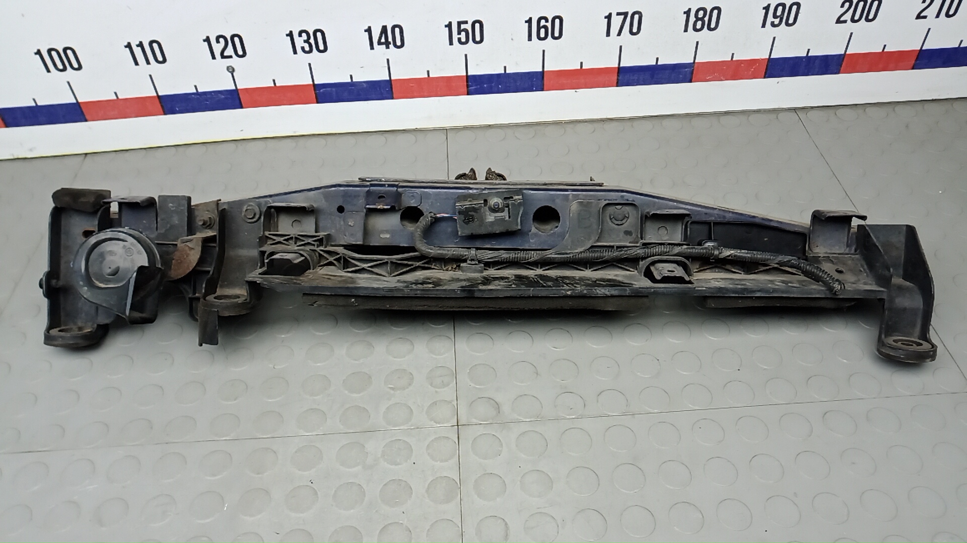Рамка капота Nissan Qashqai J11