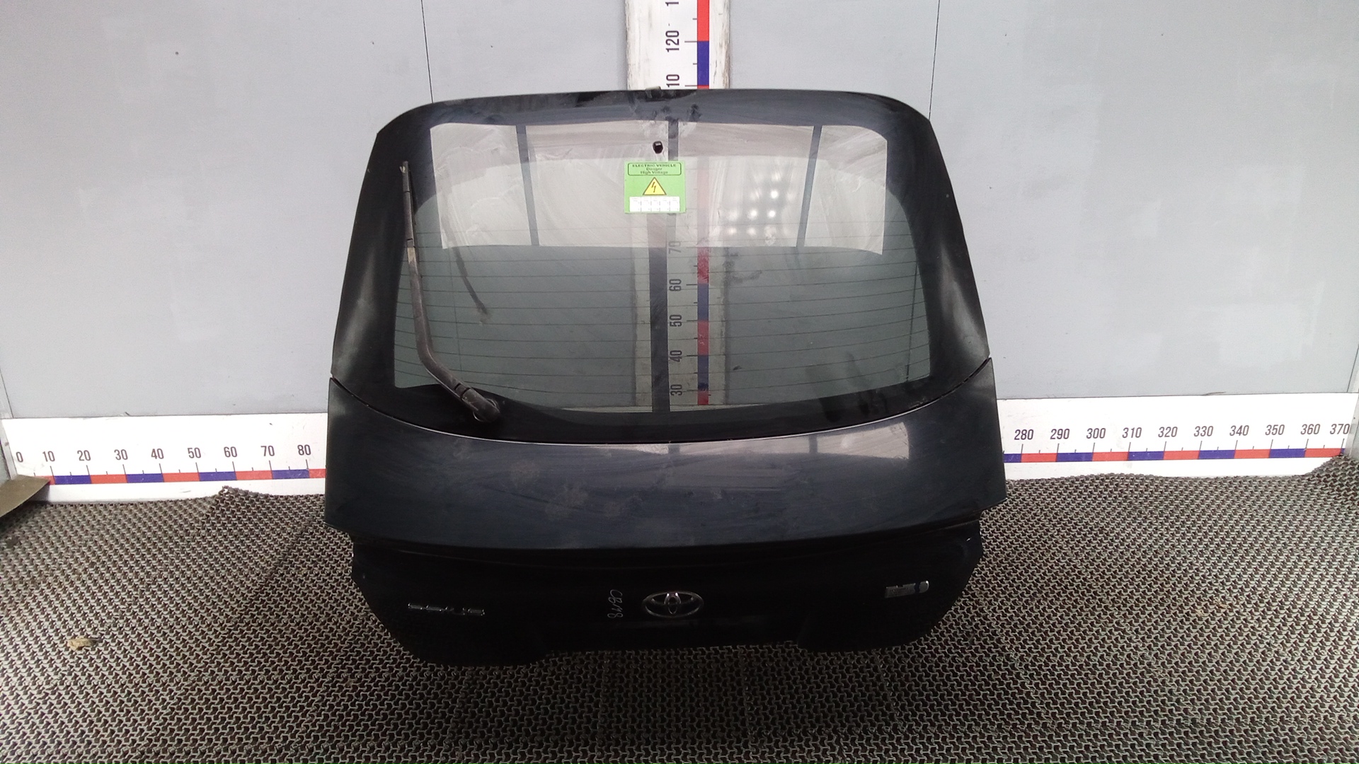 Дверь 3-5 Toyota Prius XW50