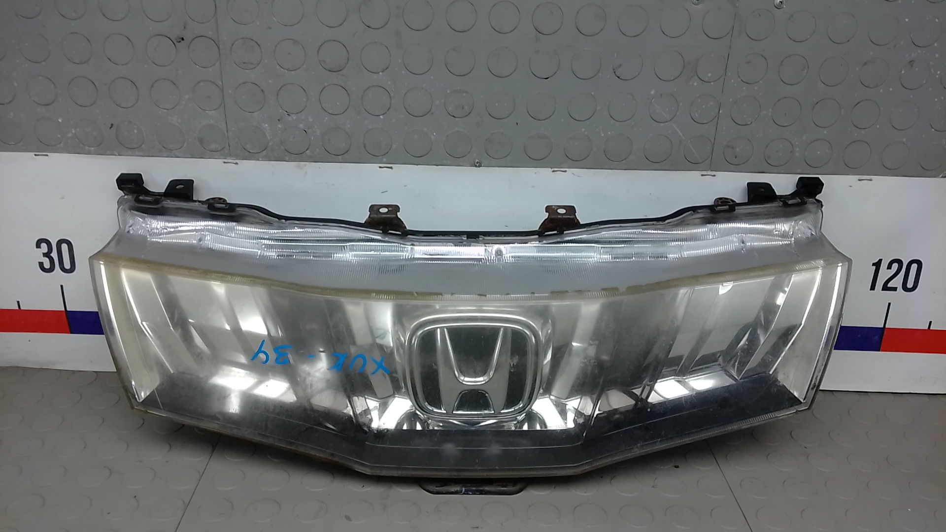 Решетка радиатора Honda Civic 8