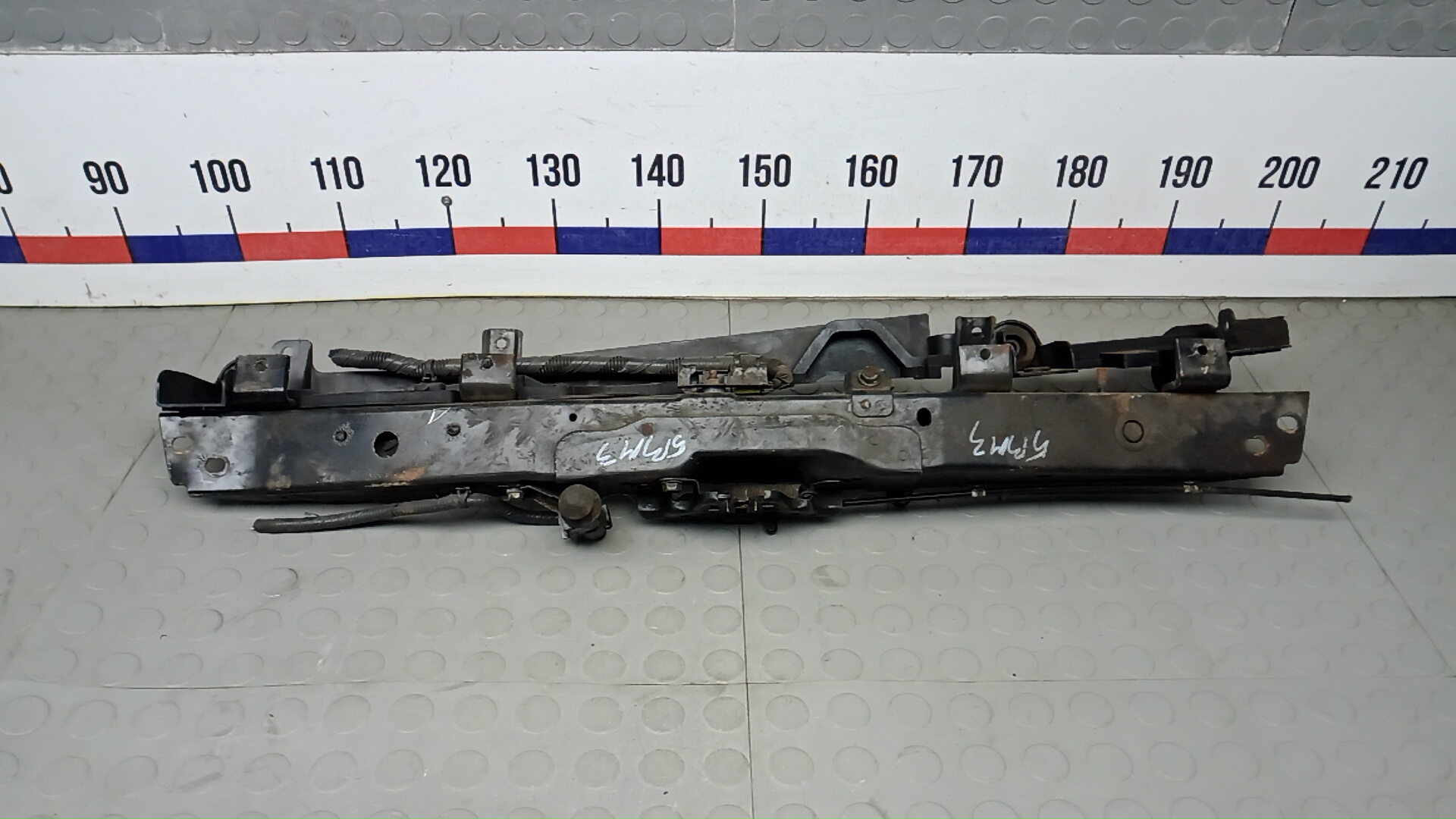 Рамка капота Nissan Qashqai J11