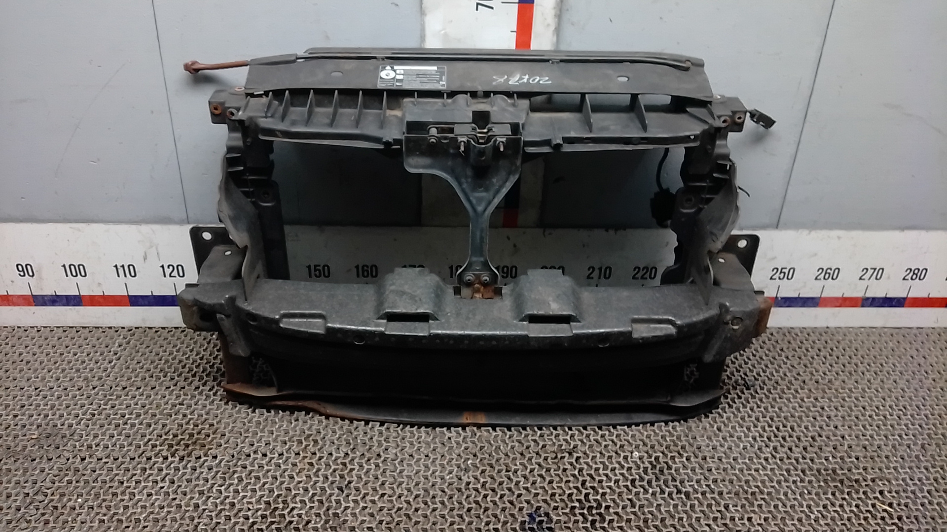 Передняя панель крепления облицовки (телевизор) Volkswagen Tiguan 1