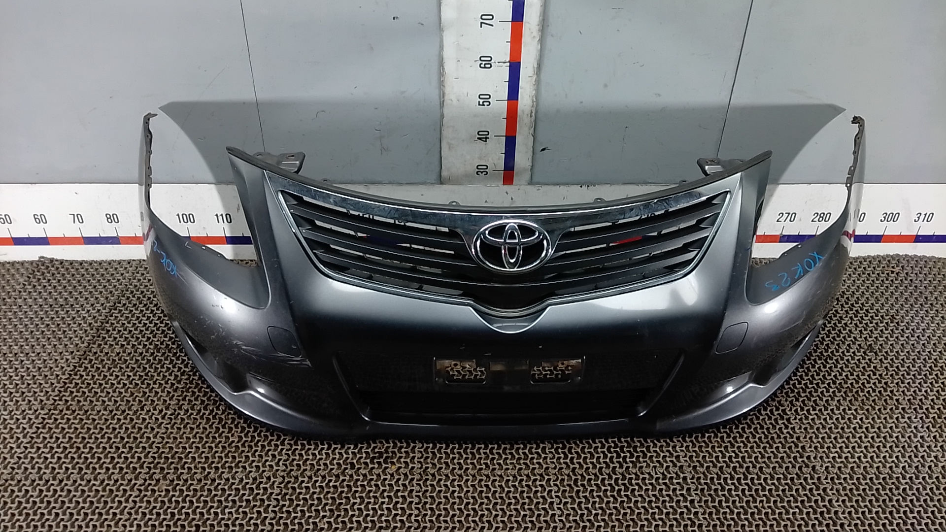 Бампер передний Toyota Avensis T27