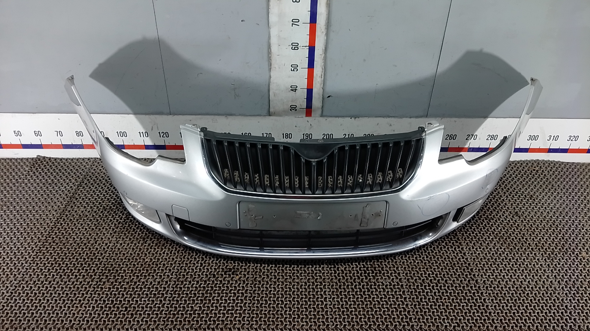 Бампер передний Skoda Superb 2