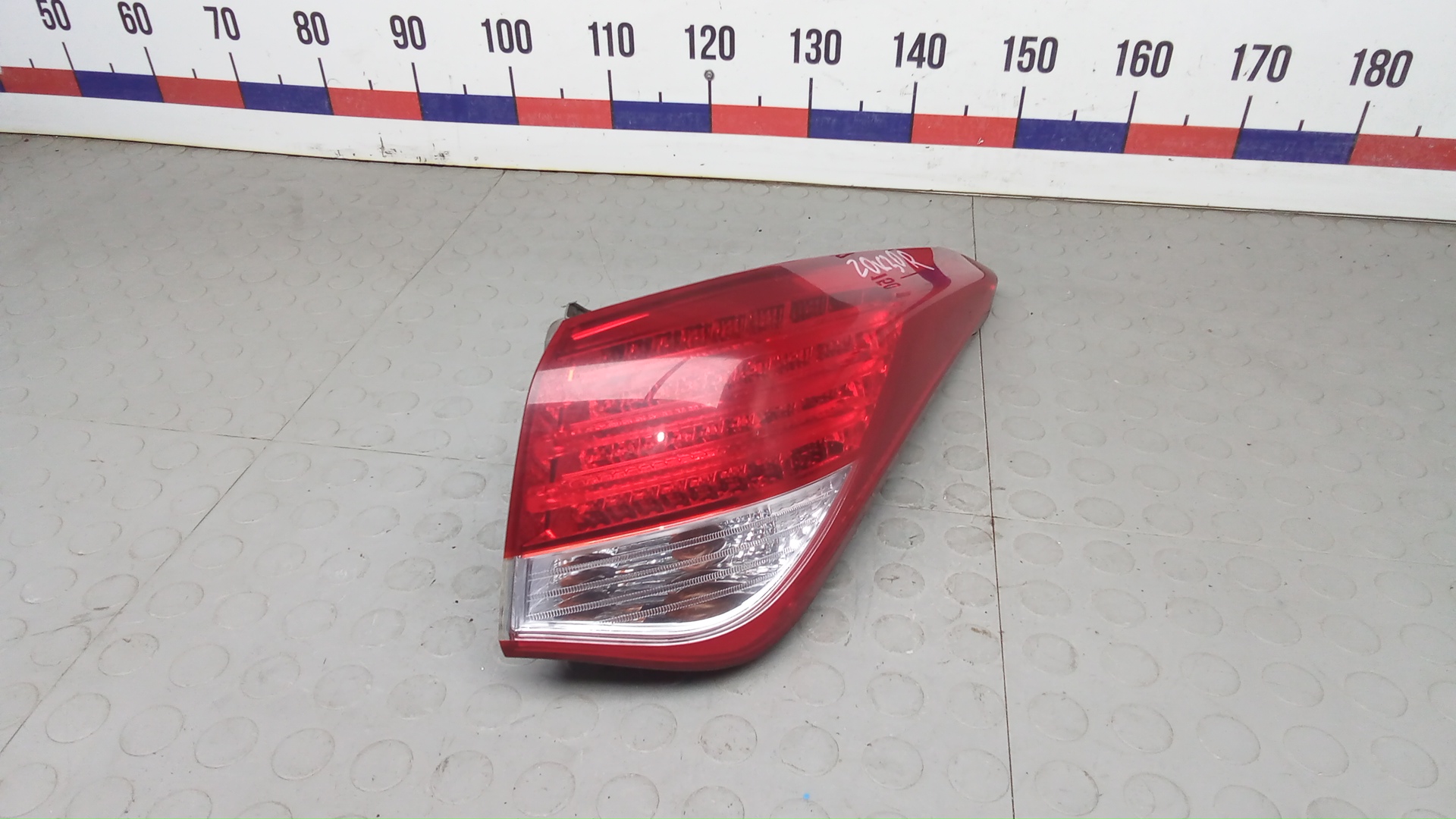 Фонарь задний правый Hyundai i40