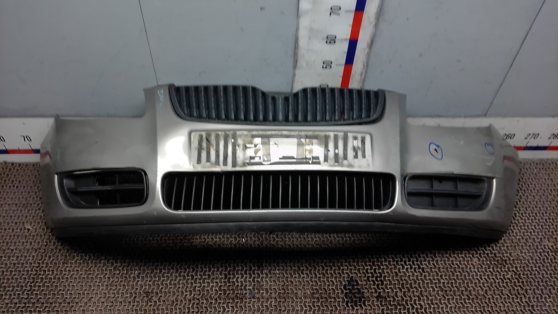 Бампер передний Skoda Fabia 2