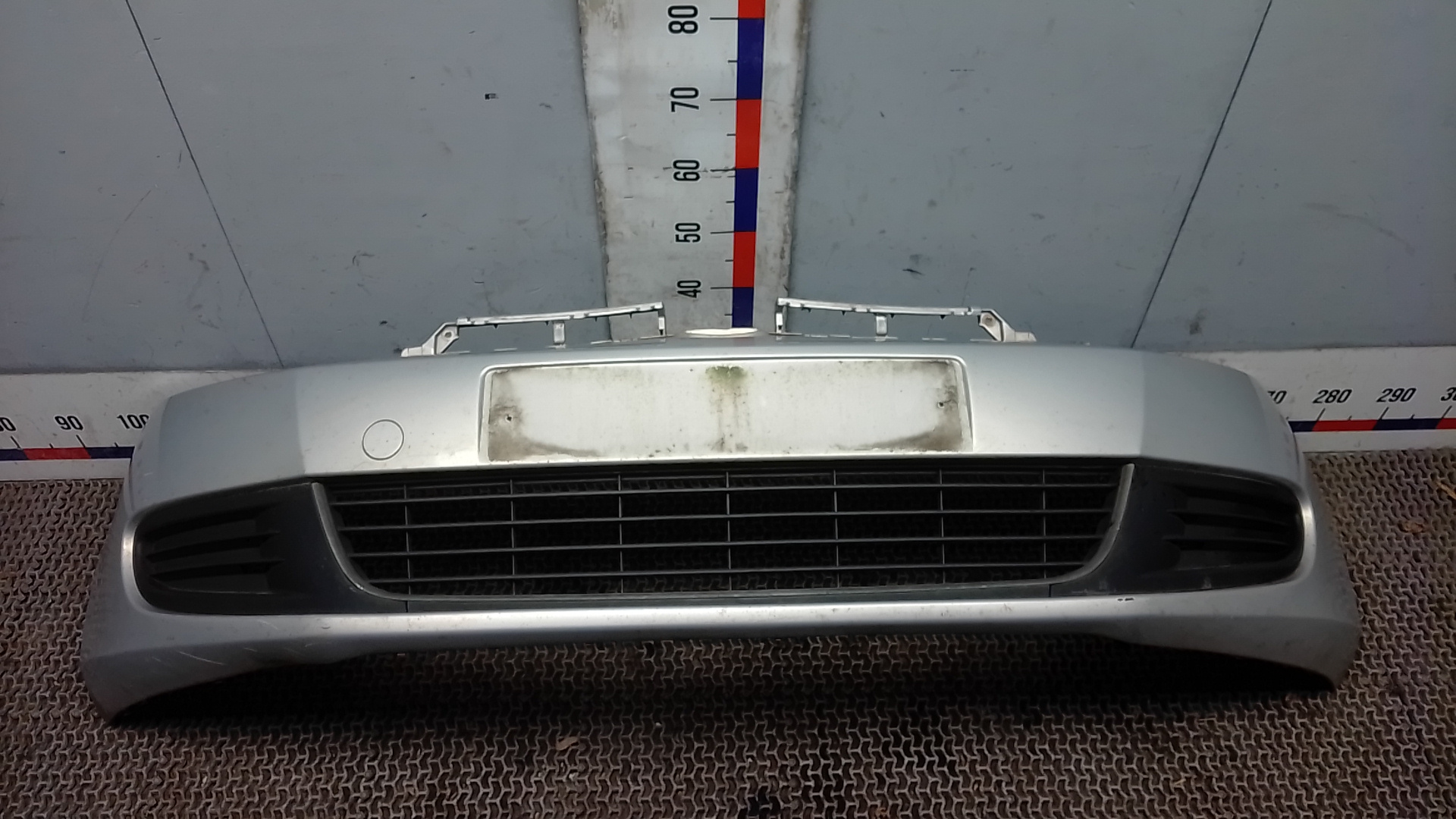 Бампер передний Volkswagen Golf 6