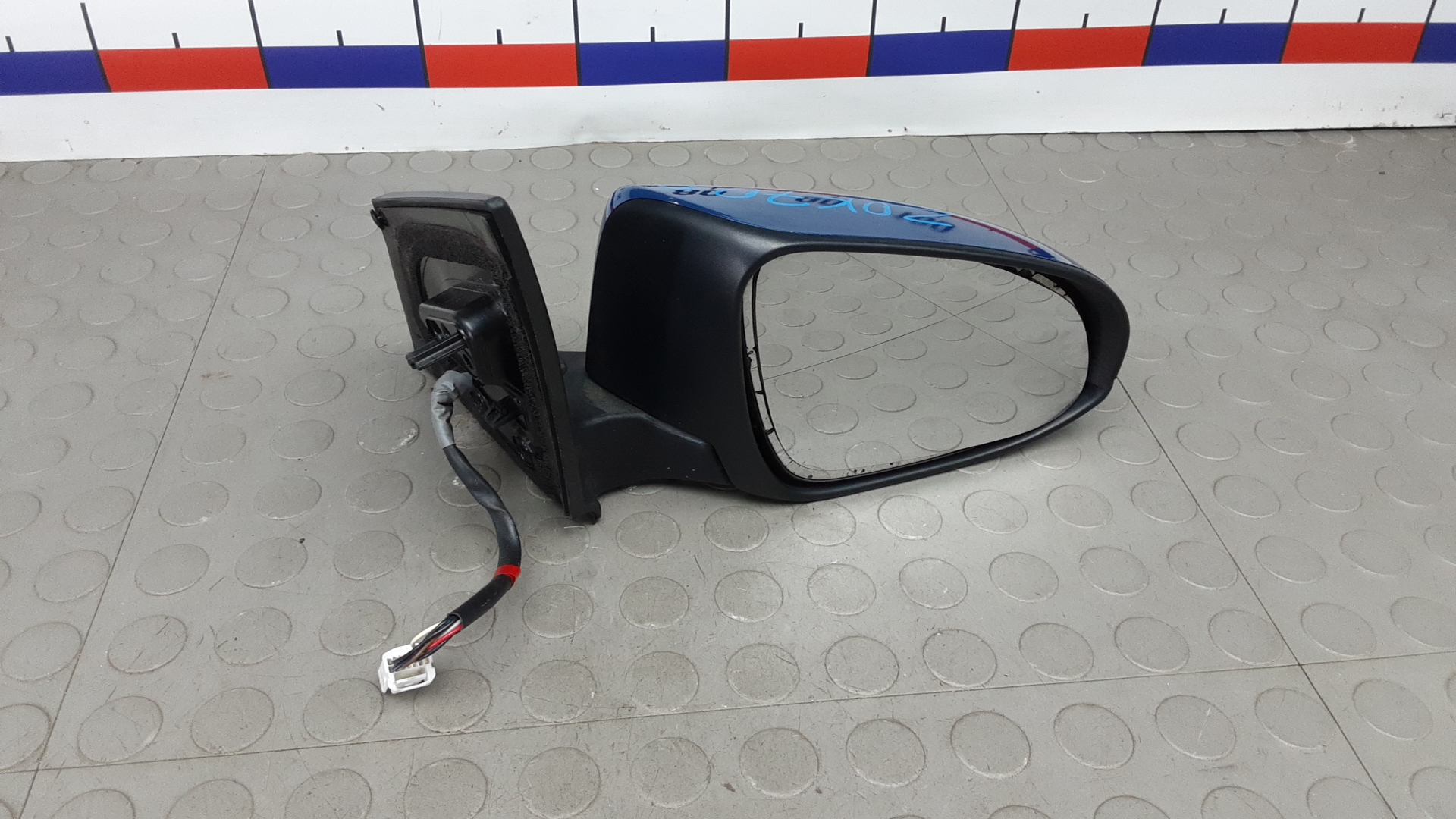 Зеркало наружное правое Toyota Auris E180