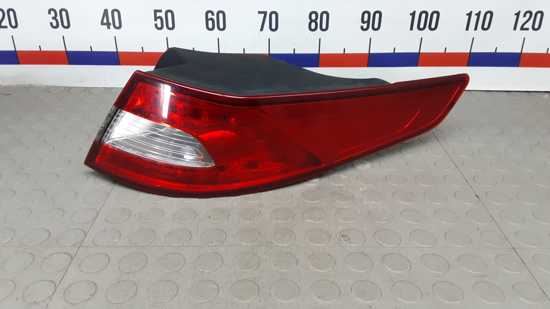 Фонарь задний правый Kia Optima 3