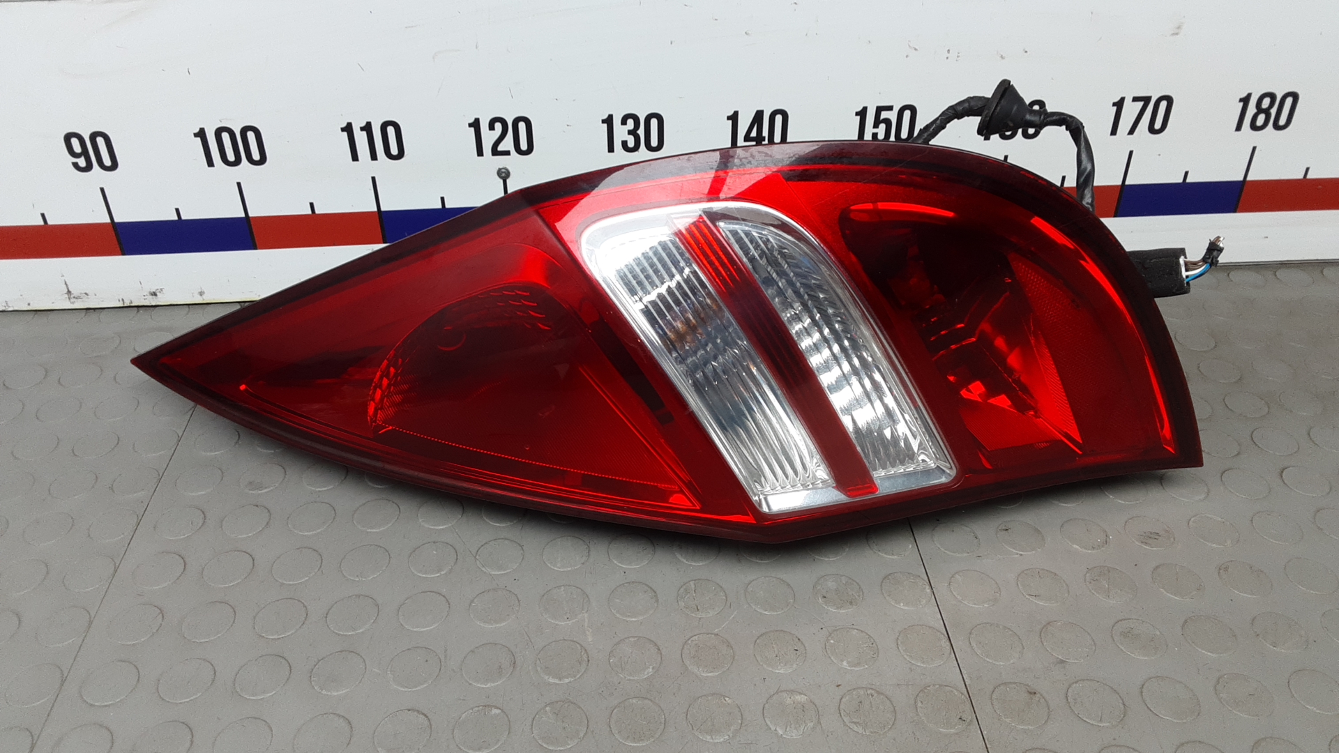 Фонарь задний правый Hyundai i30 FD