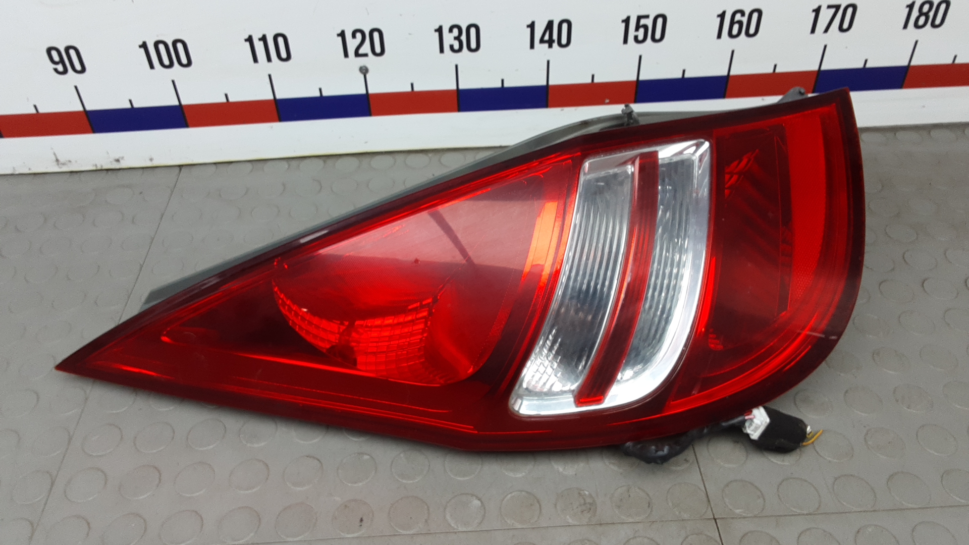 Фонарь задний левый Hyundai i30 FD