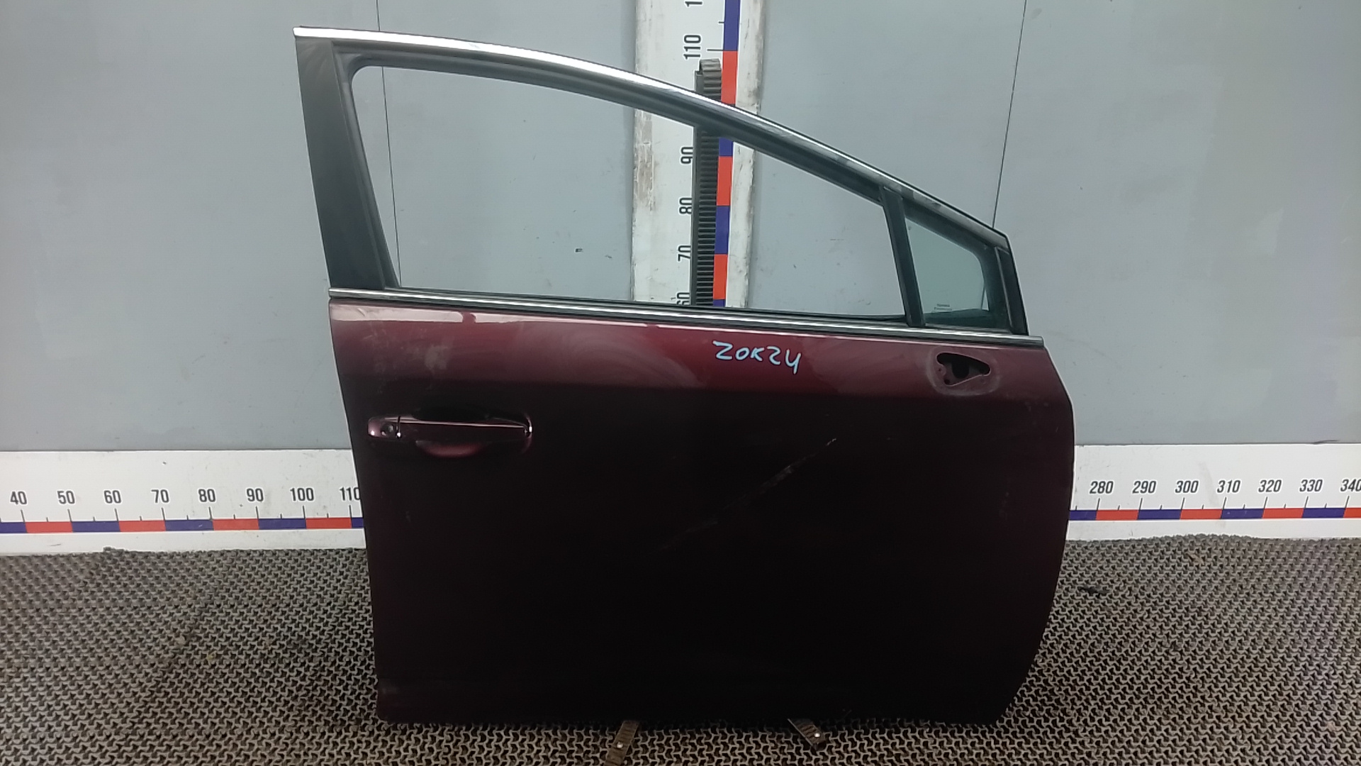 Дверь передняя правая Toyota Avensis T27