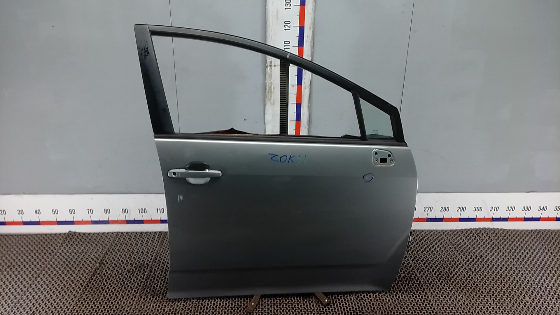 Дверь передняя правая Toyota Corolla Verso 2