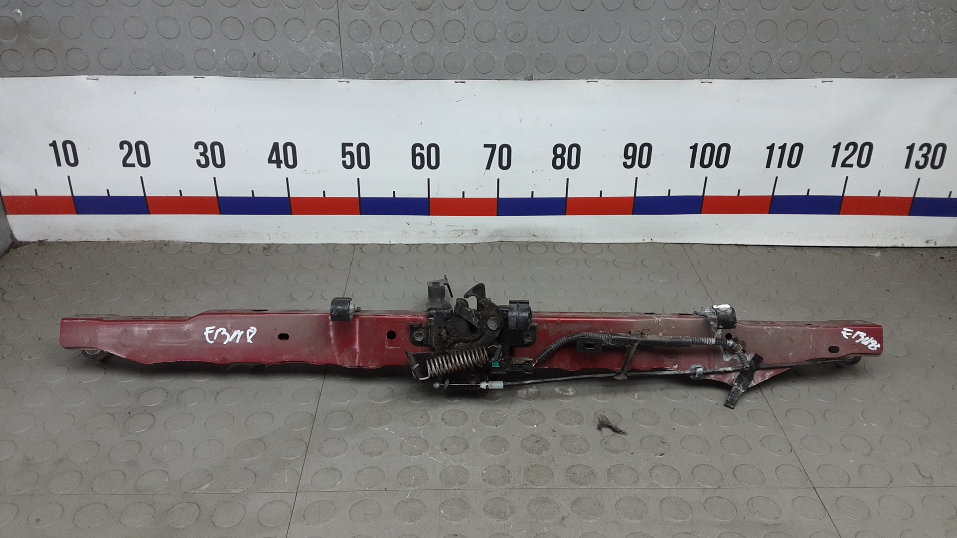 Рамка капота Toyota RAV4 CA40