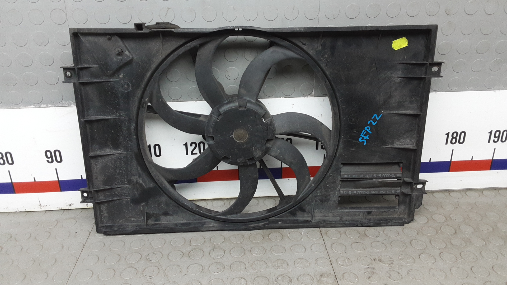 Вентилятор радиатора Volkswagen Golf 5