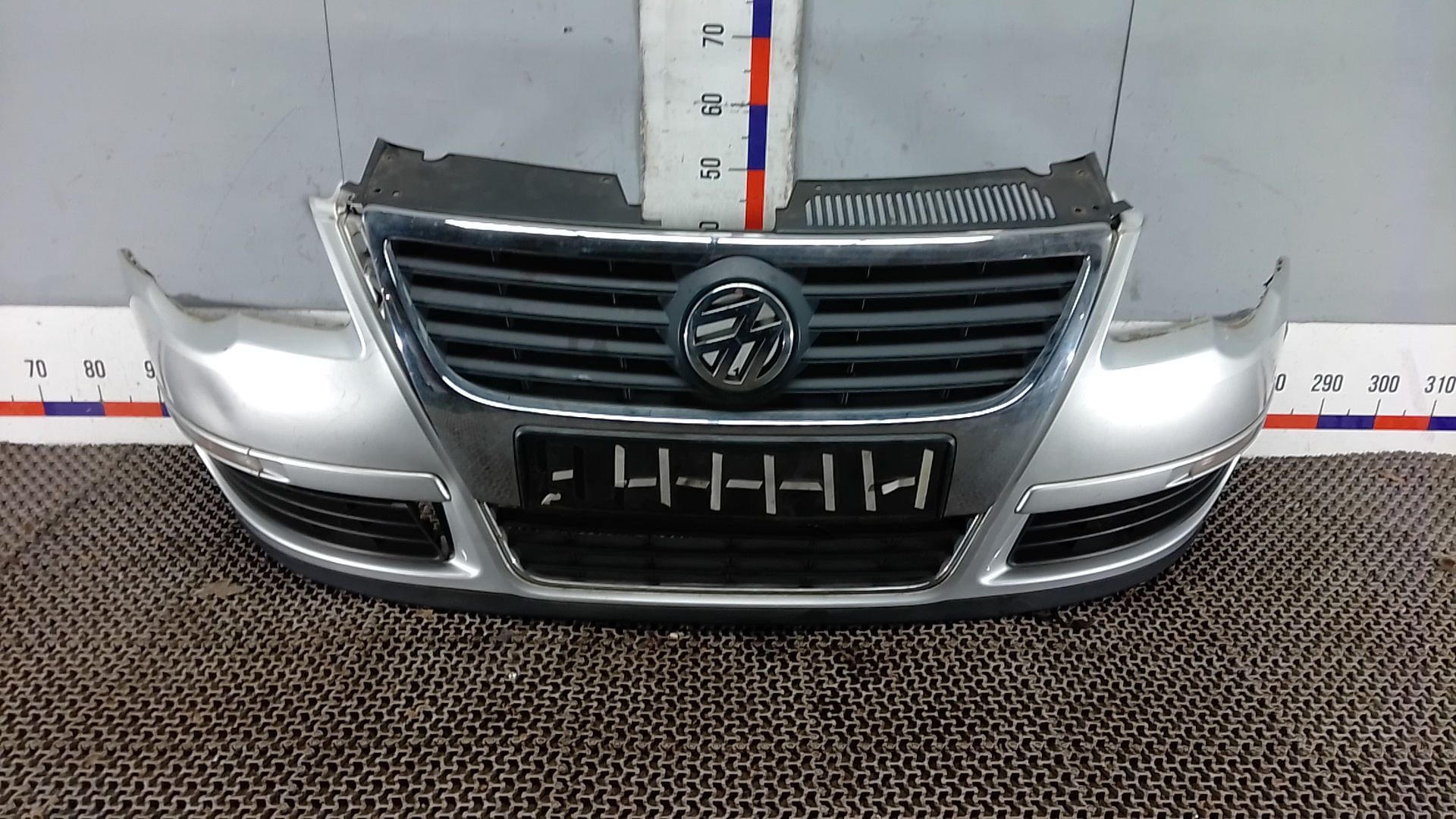 Бампер передний Volkswagen Passat B6