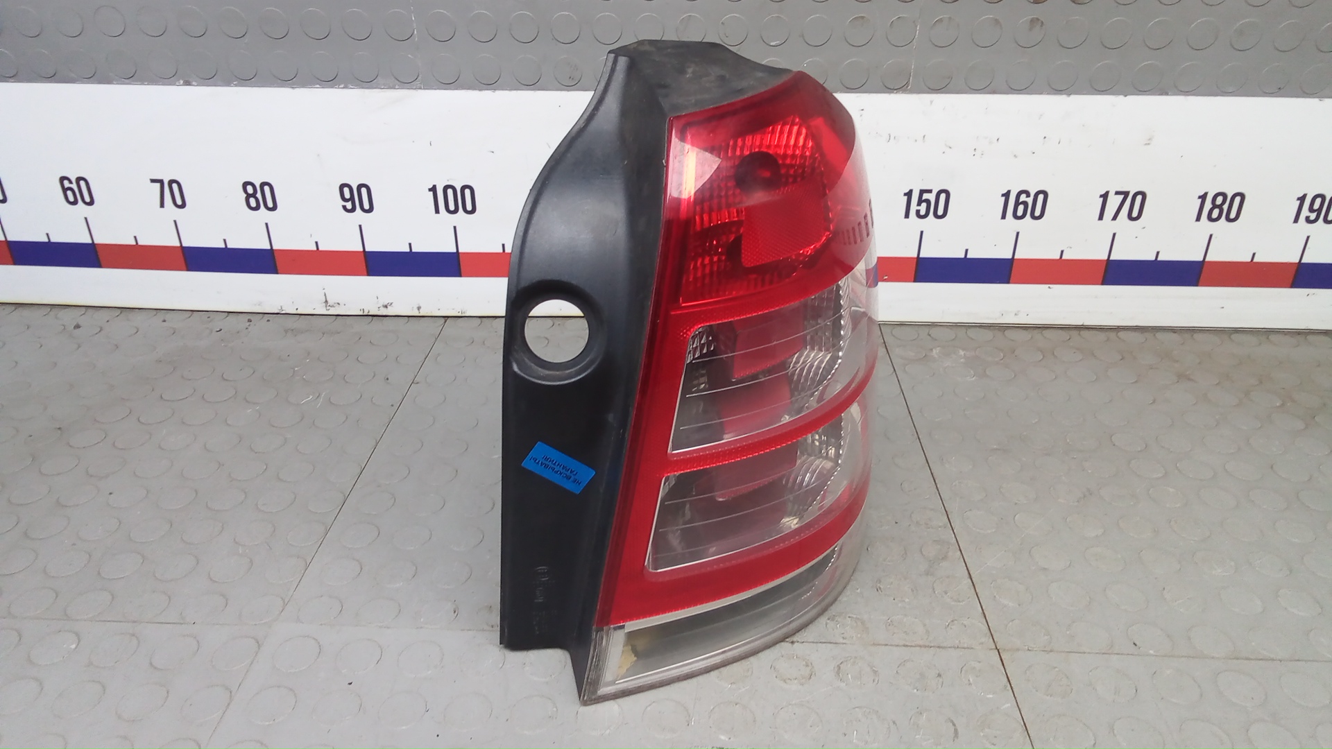 Фонарь задний правый Opel Zafira B