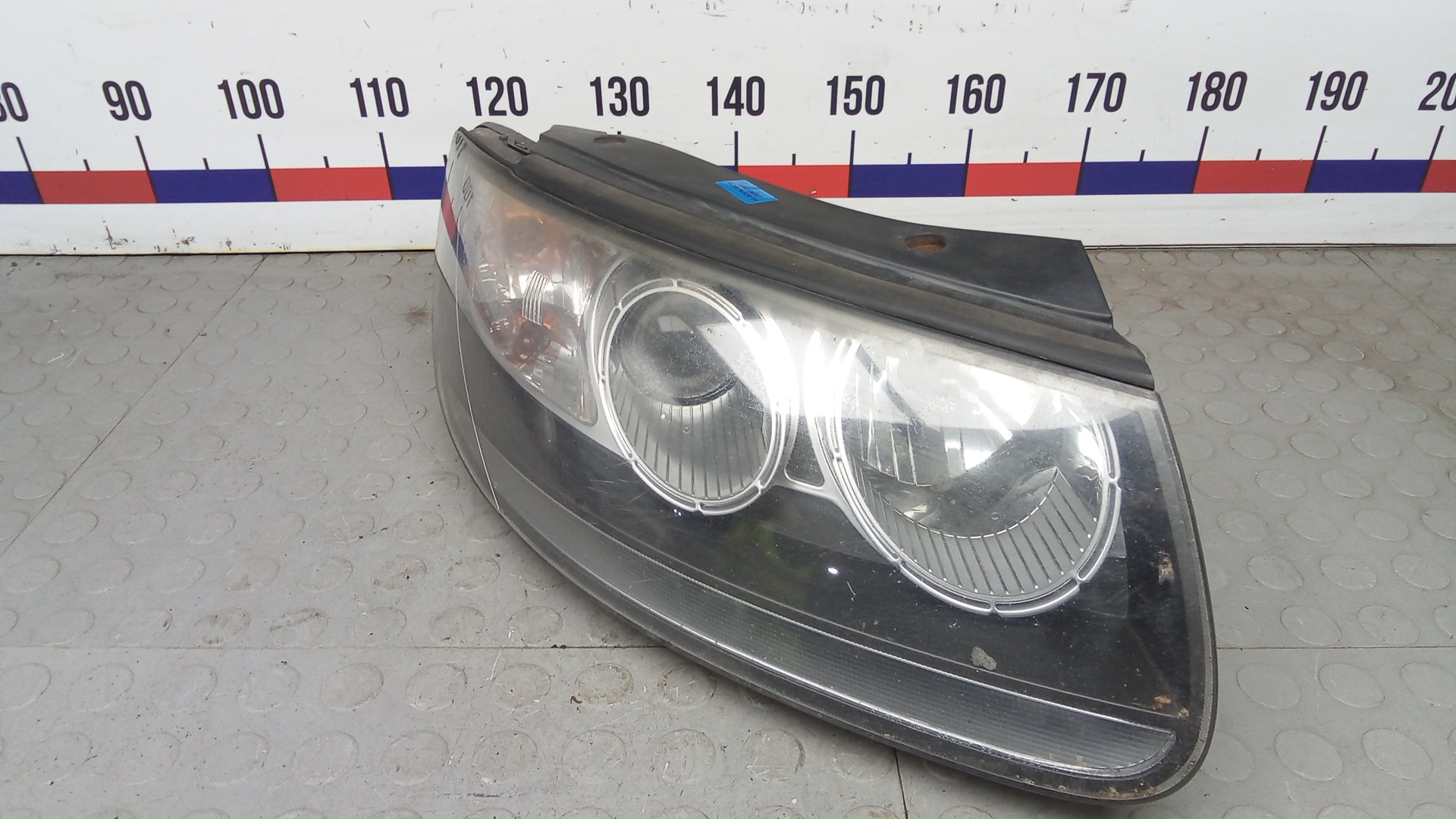 Фара правая Hyundai Santa Fe 2
