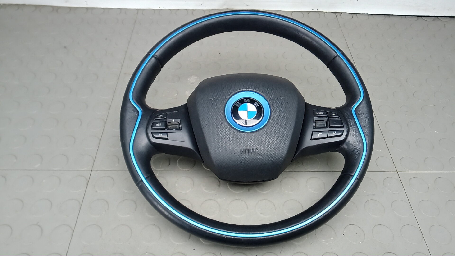 Руль BMW i3