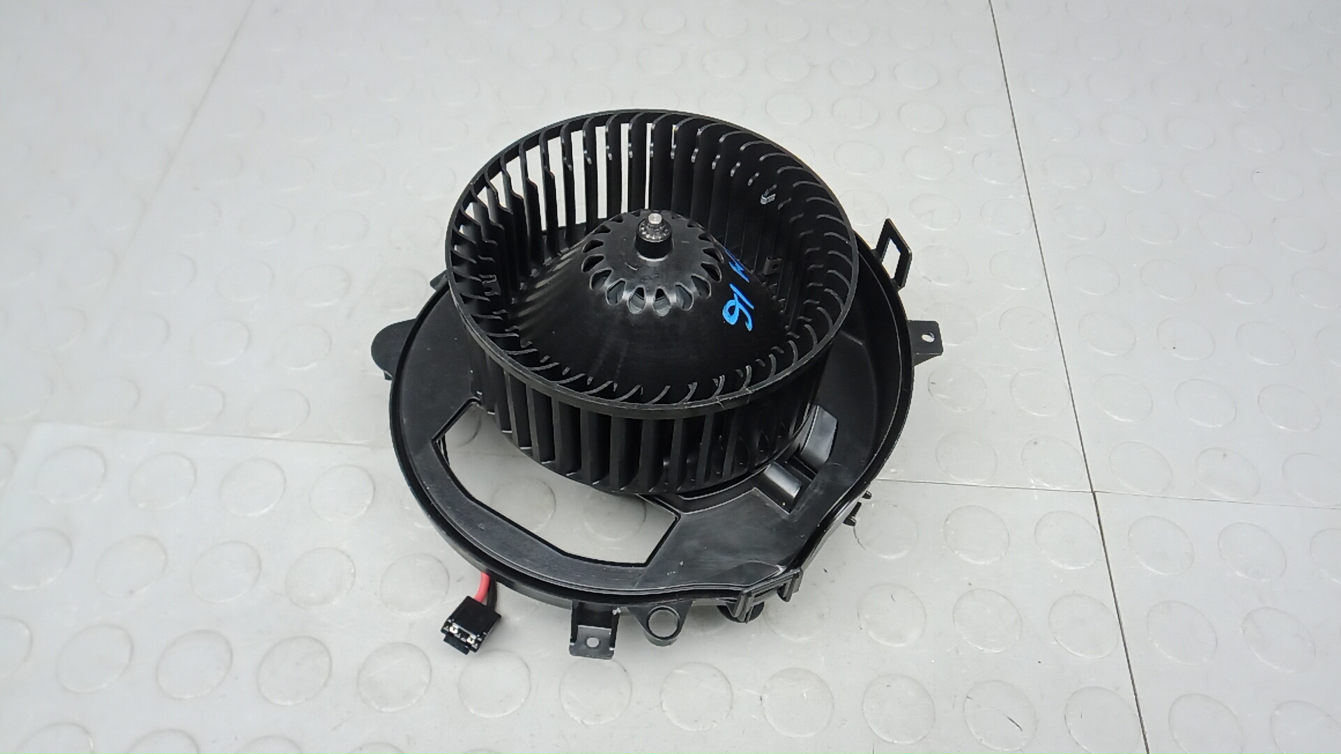 Моторчик печки Skoda Octavia A8