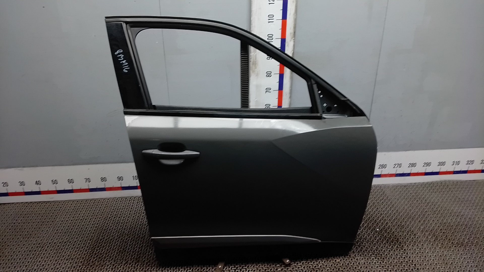 Дверь передняя правая Peugeot 2008 2