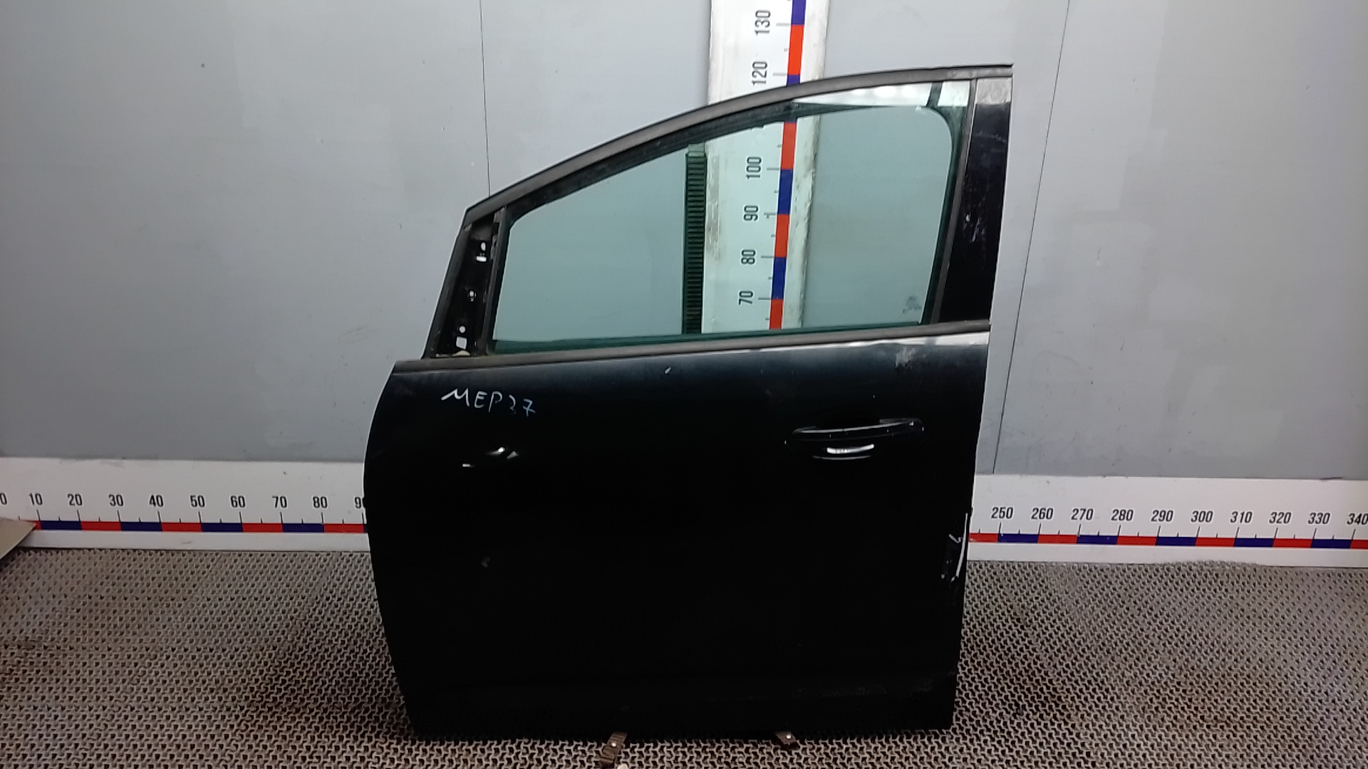 Дверь передняя левая Ford Grand C-MAX