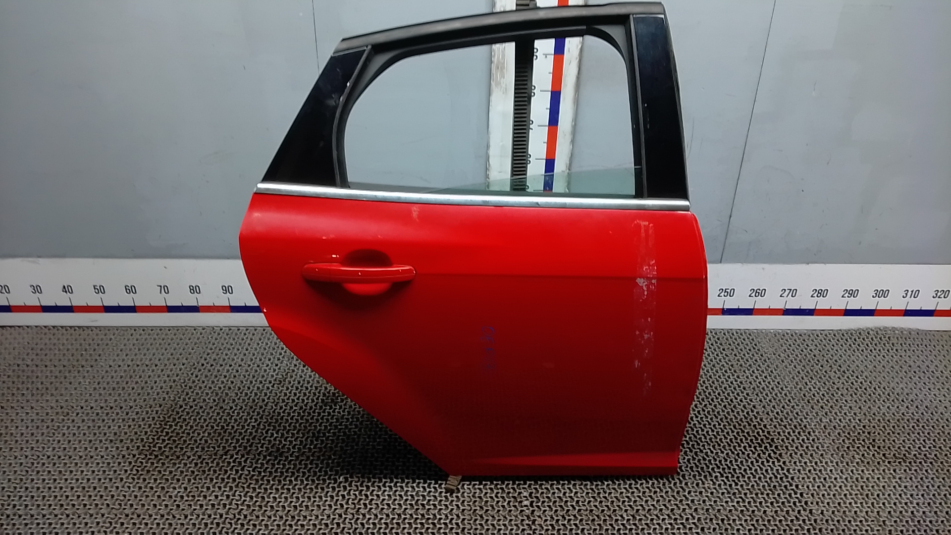 Дверь задняя правая Ford Focus 3