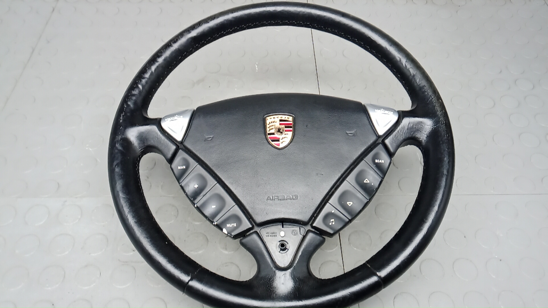 Руль Porsche Cayenne 1