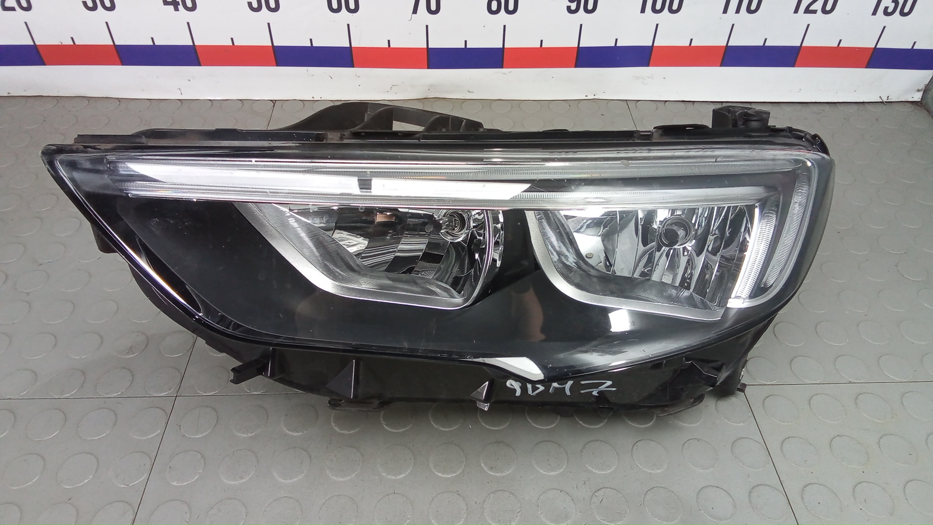 Фара левая Opel Insignia 2