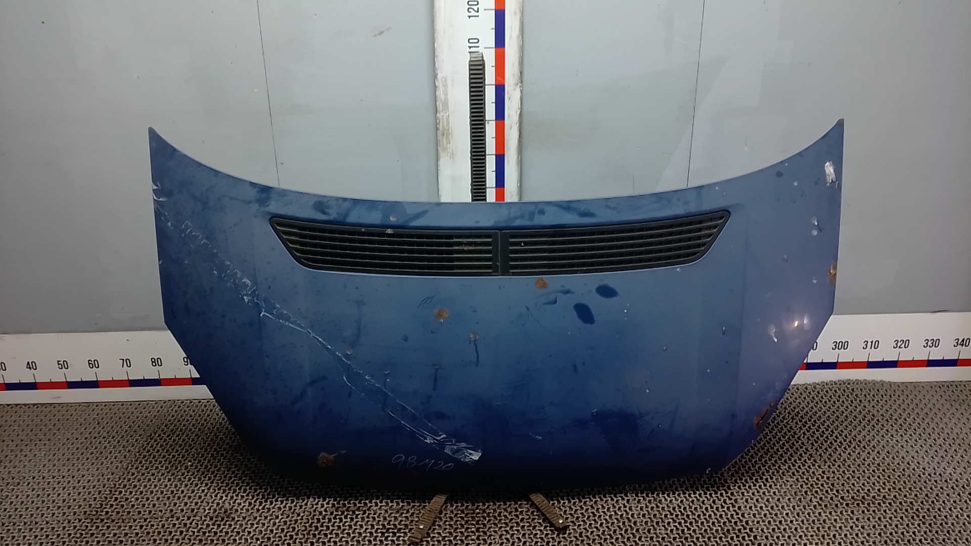 Капот Volkswagen Crafter 1