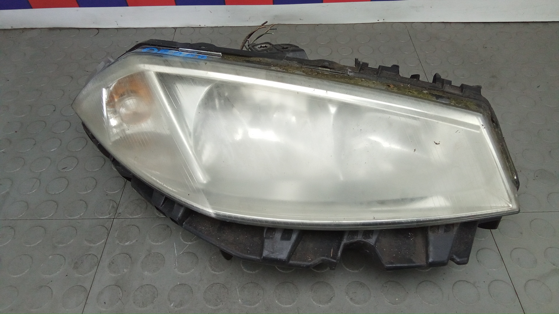 Фара правая Renault Megane 2
