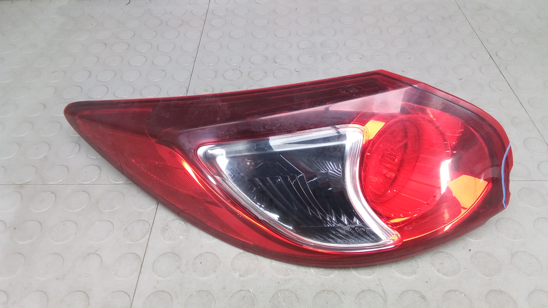 Фонарь задний левый Mazda CX-5 1