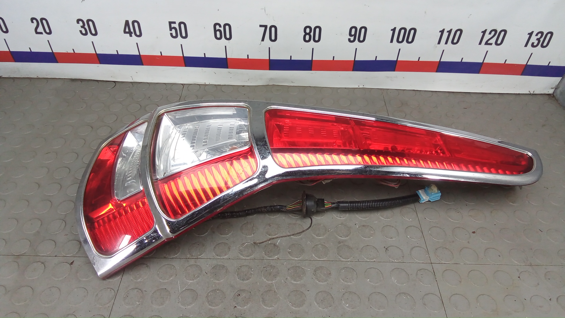 Фонарь задний правый Honda CR-V 3