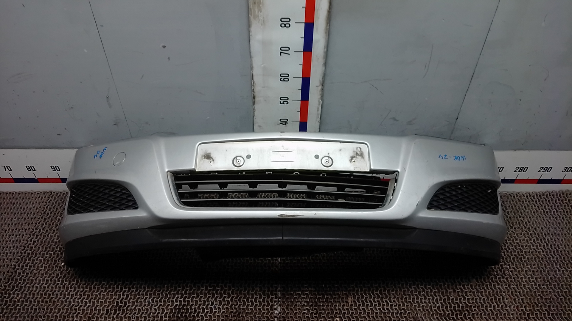 Бампер передний Opel Astra H