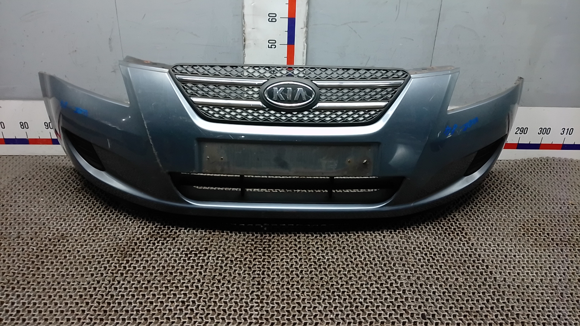 Бампер передний Kia Ceed 1