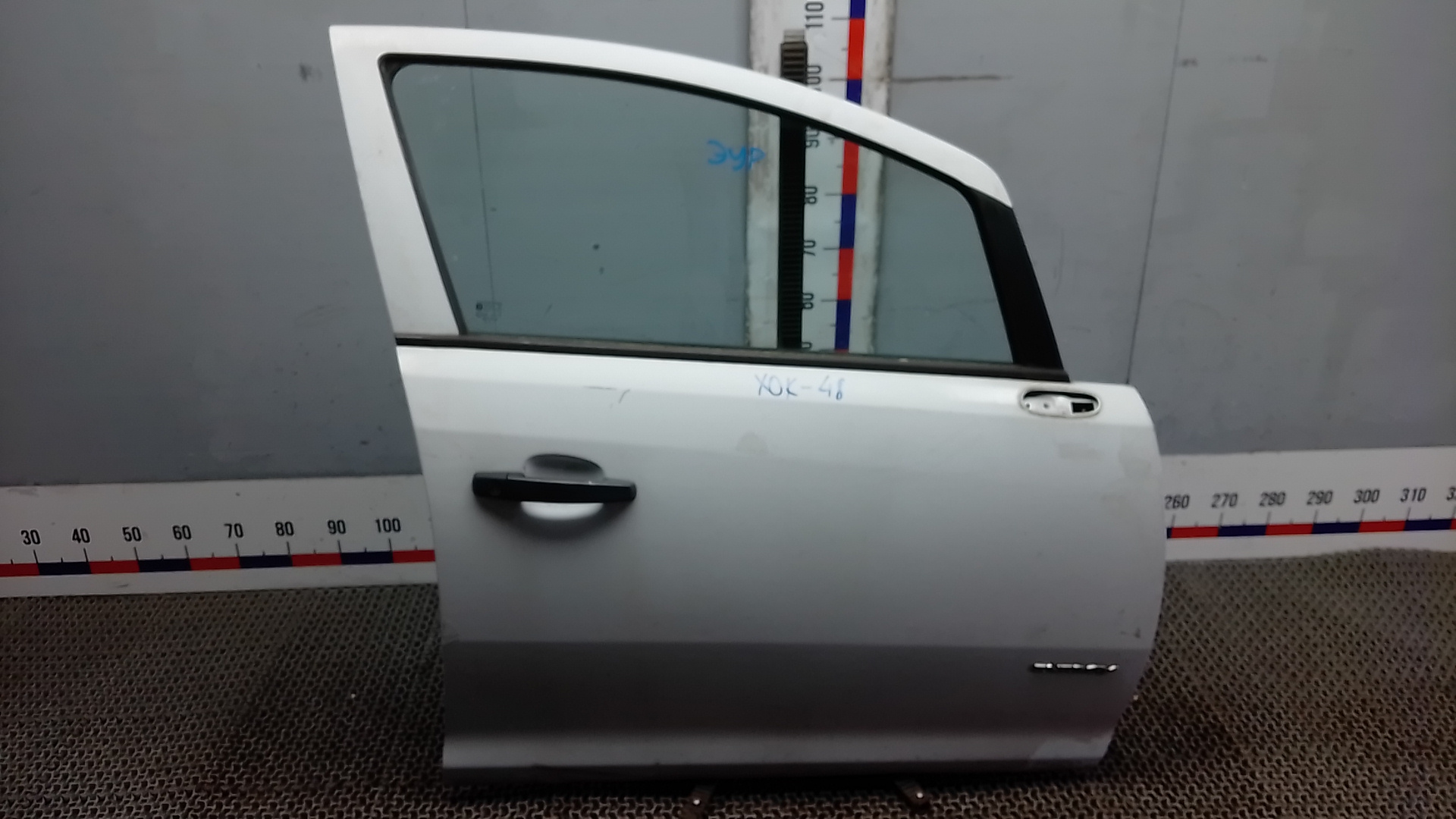 Дверь передняя правая Opel Corsa D